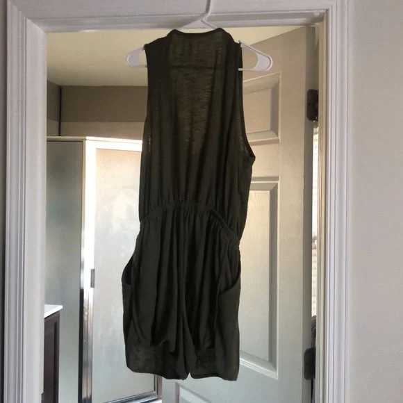 Lightly worn olive green romper - Picture 3 of 3